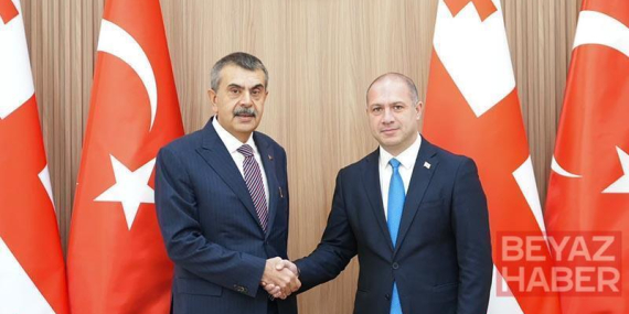 Bakan Tekin, Gürcistan Eğitim, Bilim ve Gençlik Bakanı Mikanadze ile görüştü