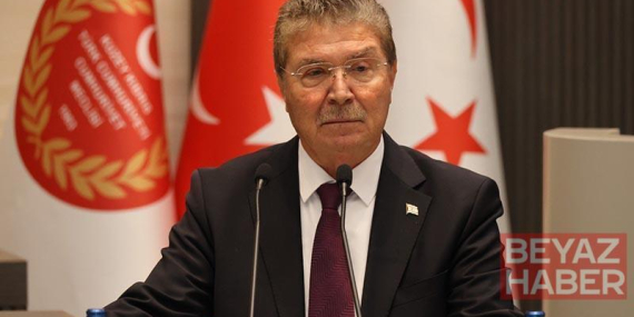 KKTC Başbakanı Üstel: Kıbrıs Türk halkı tehditlerle haklarından vazgeçirilemez