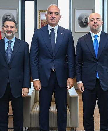Bakan Ersoy, THY yönetimini kabul etti
