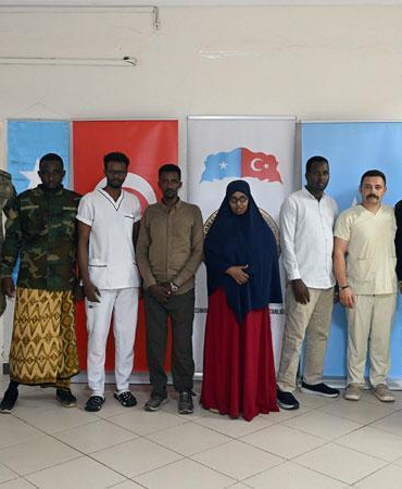 MSB’den Somali Silahlı Kuvvetleri gazilerine protez bacak desteği