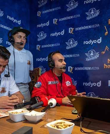 Bakan Kacır, Radyo D canlı yayınında TEKNOFEST’i anlattı