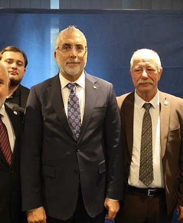 Bakan Işıkhan, Brüksel’de UID Belçika Bölge Başkanlığı’nı ziyaret etti