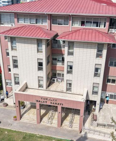 İzmir’de çocuğun soybağı değiştirilmesinde 1 tutuklama