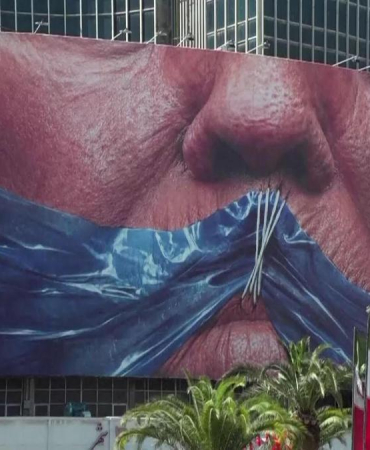 “Çaresiz ve aciz” | Tahran'da savaşın dili değişti: Billboardlar konuşuyor Trump'a ne anlatıldı?