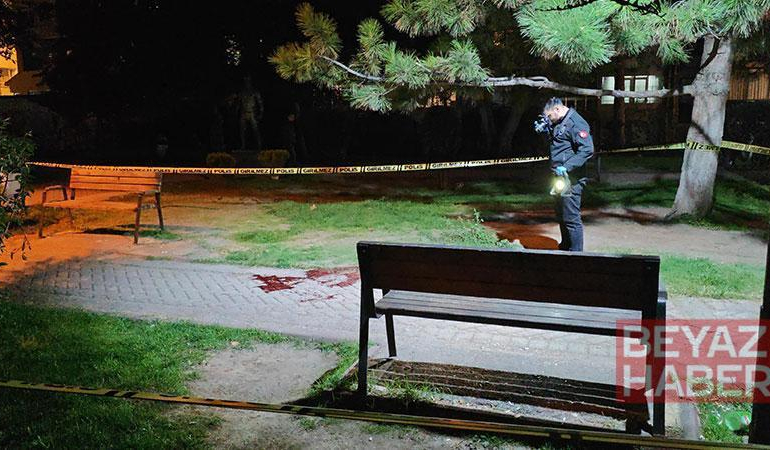 Birlikte alkol aldığı arkadaşını bıçakladı