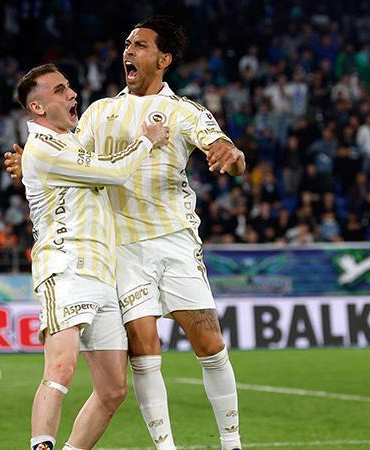 Fenerbahçe, Rize deplasmanında 3 puanı 3 golle aldı