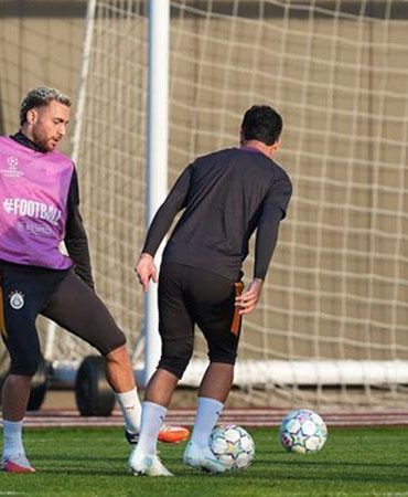 Galatasaray, Barcelona maçının hazırlıklarına devam etti