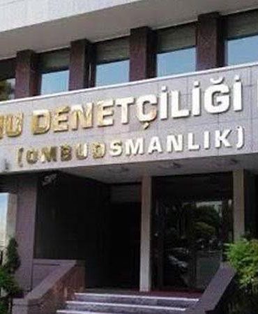 Uzmanlığı dışındaki alanda görevlendirilen sağlık çalışanı, KDK’nın girişimiyle eski görevine döndü