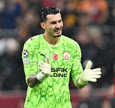 Galatasaray-Barcelona maçı sonrası Uğurcan Çakır ve Davinson Sanchez konuştu: 2-0'ı bulsaydık farklı olabilirdi