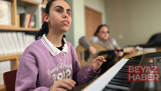 "Mutlak kulak" yeteneğiyle hayran bırakan Duygu'nun hedefi konservatuvar