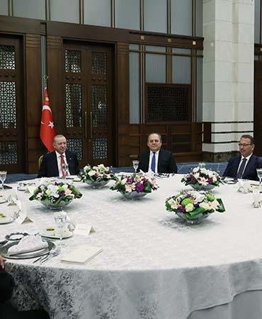 Cumhurbaşkanı Erdoğan, yüksek mahkeme başkanlarıyla yemekte bir araya geldi