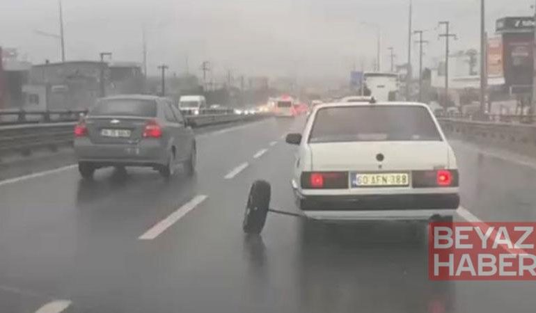 Seyir halindeki otomobilin aks demiri kırıldı