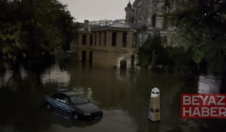 Kağıthane’de dere taştı; tarihi Sadabad Camii
