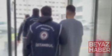 Fatih’te göçmen kaçakçılığı ve resmi belgede sahtecilik operasyonu: 2 tutuklama