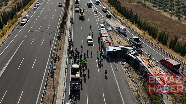 Manisa'daki otobüs kazasından acı haber geldi: Hayatını kaybedenlerin sayısı 12'ye çıktı