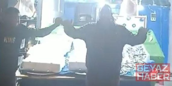 500 kasa palamut satınca çalışanlarıyla yağmur altında halay çekti