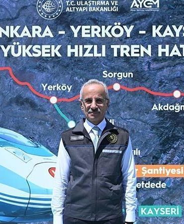 Bakan Uraloğlu: Ankara-Kayseri seyahat süresini 1 saat 45 dakikaya düşüreceğiz