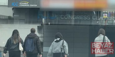 İstanbul'daki konserde 3 kişi fenalaştı, 1 kişi hayatını kaybetti! Ekipler bu ihtimali değerlendiriyor