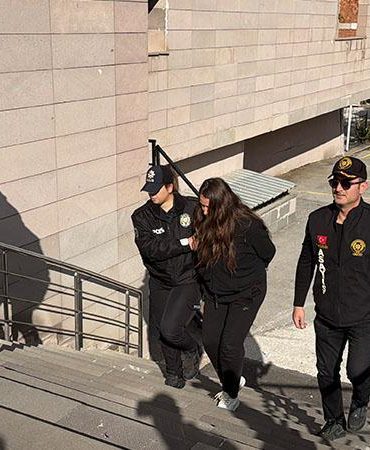 Sevgilisini öldürdüğü iddiasıyla gözaltına alınan kadın adliyede