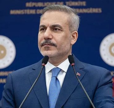 Dışişleri Bakanı Hakan Fidan, Suudi mevkidaşı Farhan Al Suud ile görüştü