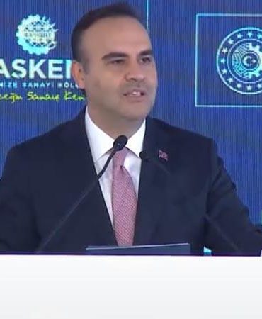 Bakan Kacır: 2030’a kadar ülkemizin kurulu veri merkezi gücünü 1 gigavata çıkaracağız