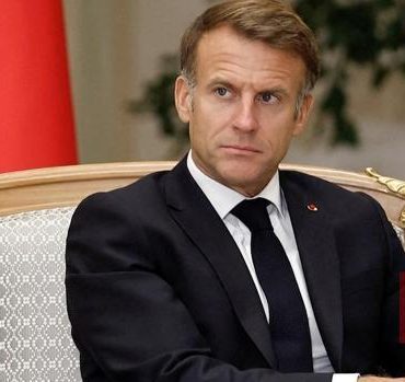 Macron’dan Suudi Arabistan’a sürpriz ziyaret