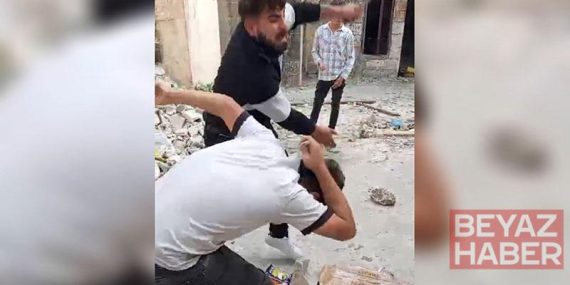 Şanlıurfa’da metruk evde 1 kişi, 4 kişiyi darbetti: O anlar kamerada