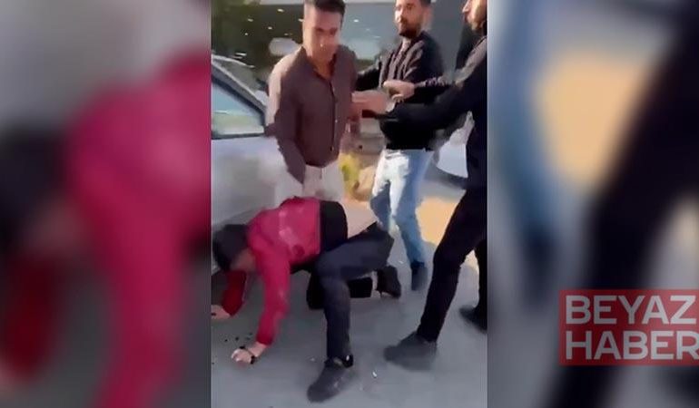 Bıçaklayıp darbettiği kişinin yakınları tarafından sopayla dövüldü