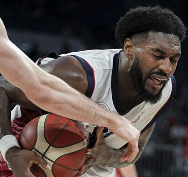 Beşiktaş, evinde Bahçeşehir Koleji'ne mağlup!