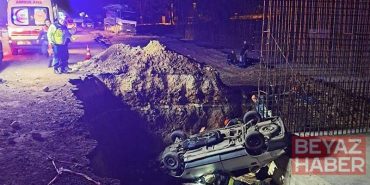 Otomobil, yol yapımı için kazılan çukura düştü; 1 ölü, 5 yaralı