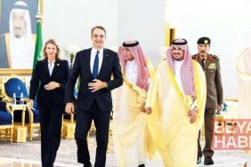 Miçotakis’ten Riyad’a sürpriz ziyaret