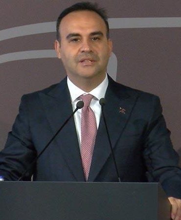 Bakan Kacır: Türkiye, otomotiv ve mobilite yatırımları için doğru adrestir