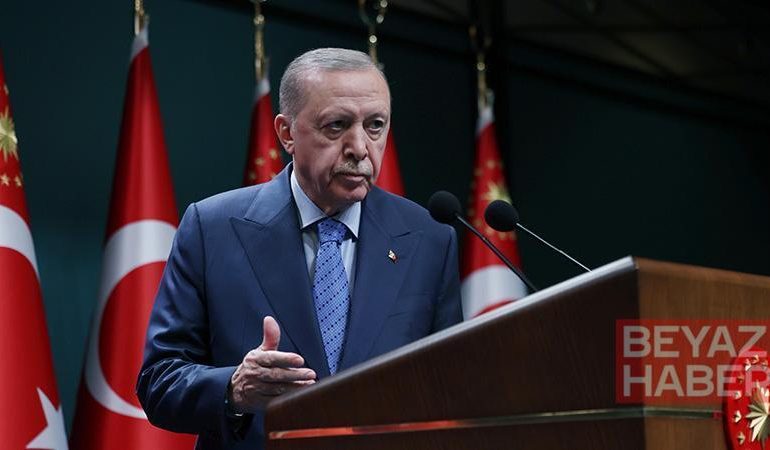 Cumhurbaşkanı Erdoğan: Türkiye sokakta bulunmamıştır, sokağa teslim edilecek bir ülke de değildir