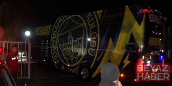 Fenerbahçe taraftarlarından Samandıra’da protesto