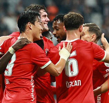 Başakşehir galibiyetinin ardından Beşiktaş'ın yıldızına övgü: 'Başakşehir'in dengesini bozdu, kusursuzdu!'