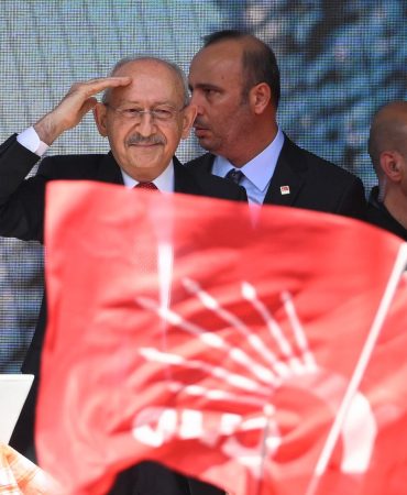 CHP'ye bir kötü haber de Avrupa'dan