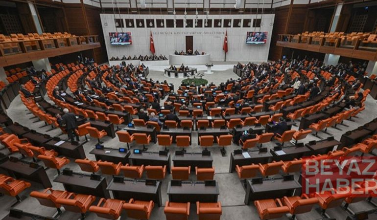 Son dakika... AKP'nin fon teklifinin 3.maddesine verdiği önerge kabul edildi