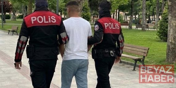 Hakkında 152 yıl kesinleşmiş hapis cezası bulunan 17 yaşındaki genç Manisa'da yakalandı