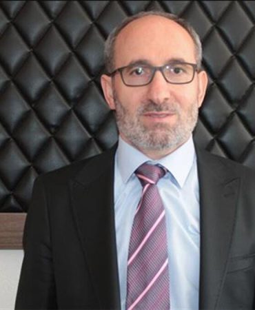 Erbaş’ın Vaiz kuzeni krize çözüm buldu: Kanaatkâr olun, yetinin