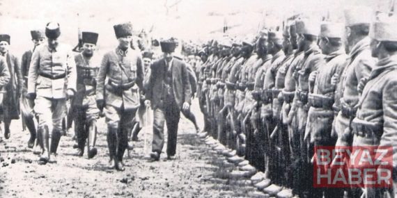Kahramanların anısına milli madalya