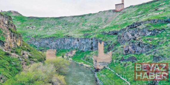 Ani Köprüsü yeniden yapılıyor