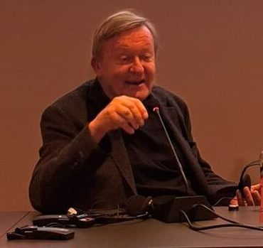 Usta yazar Jean Echenoz romanın sınırlarını anlattı