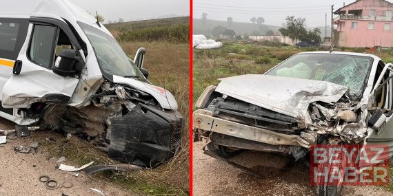 Balıkesir'de feci kaza! Servis minibüsü ile ticari araç çarpıştı: Yaralılar var!