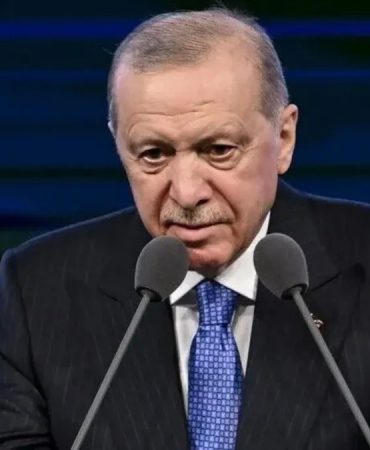 Başkan Erdoğan: Kimliksizleştirme siyasetine maruz bırakıldık