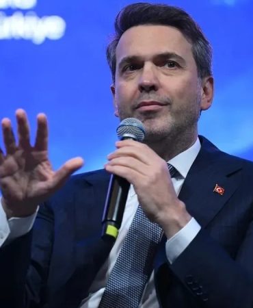 "3,5 milyar dolar Türkiye’nin cebinde kalacak" Bakan Bayraktar Türkiye için oyun değiştirici hamleyi açıkladı