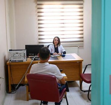 Ergenlere ve gebelere yönelik sigara bırakma poliklinikleri yaygınlaştırılacak