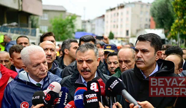 Bakan Çiftçi ve Bakan Kurum selin vurduğu Ayazağa'da incelemelerde bulundu