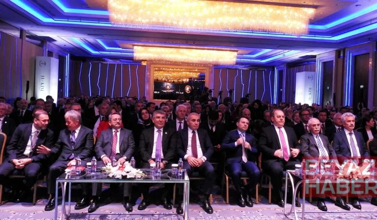Bakan Memişoğlu: Sağlık hizmetinin her aşamasında yoğun bir emek var