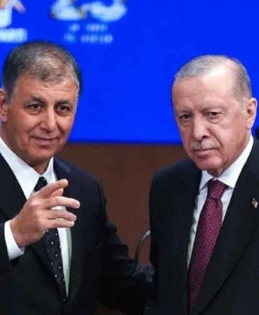 AKP'li Cemil Tugay'dan ilçe başkanlarına gözdağı