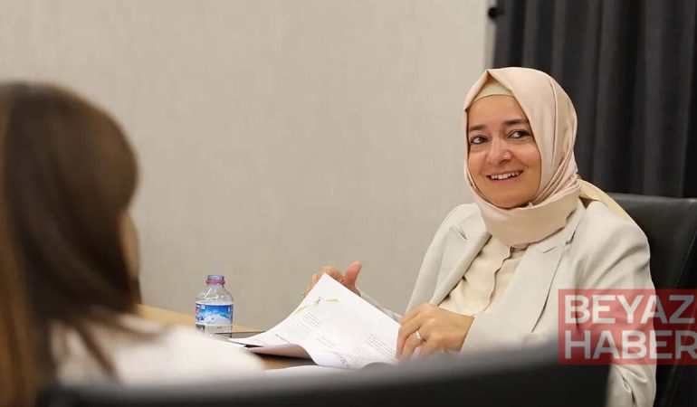 Belediye bursuyla okuyan Fatma Betül Sayan Kaya, tapu zengini çıktı!